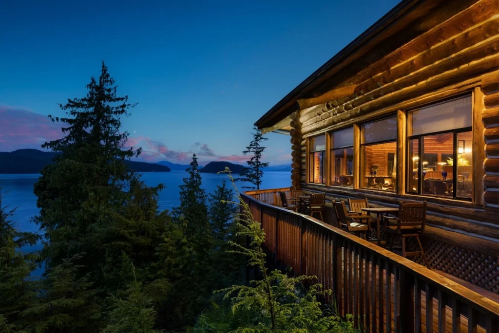 Top 14 All-Inclusive Alaska Fishing Lodges for Luxury, Fly Fishing & Affordable Adventures Salmon Falls Resort