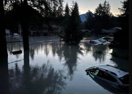 Mendenhall Glacier Blowup Causes Severe Flooding in Juneau, Alaska Aftermath of the Glacier Blowup in Alaska