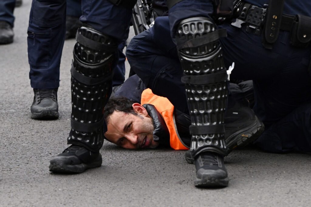 Melbourne Police Deploy Tear Gas on Protesters