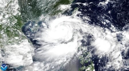 Typhoon Yagi hits China's southern coast