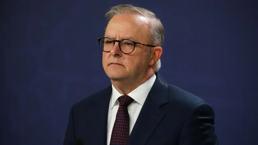 Prime Minister Albanese Faces Heat Over Qantas Upgrade