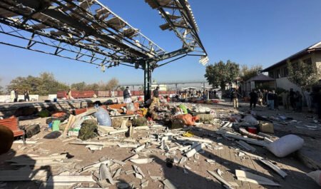 Pakistan railway station bombing leaves trails of destruction