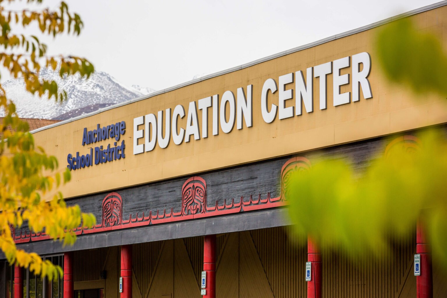 Anchorage School District’s Communication System Fails School communication system glitch causes confusion.