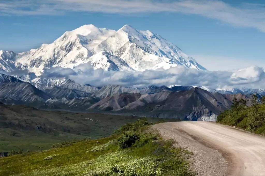 5 Best National Parks to Visit in Alaska? denali-park-