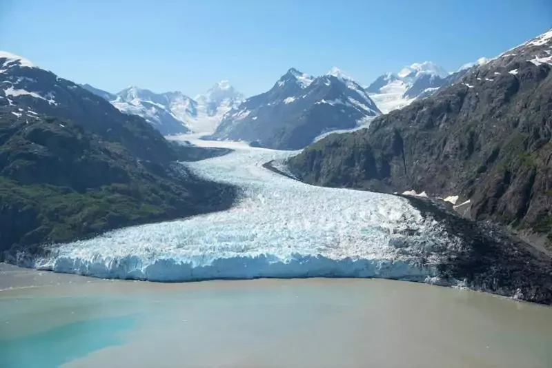 5 Best National Parks to Visit in Alaska? glacier-bay-park-
