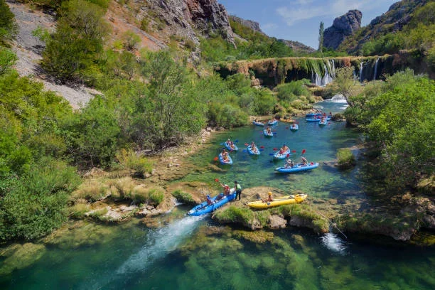5 Best National Parks to Visit in Alaska? kayaking