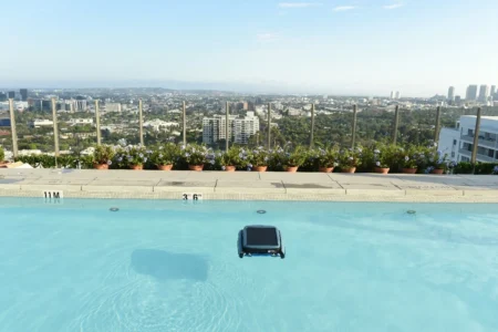 Does Pool Shock Prevent Algae? Robot Pool Cleaner 1