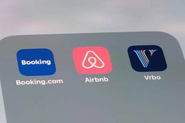 Cheapest Ways to See Northern Lights airbnb