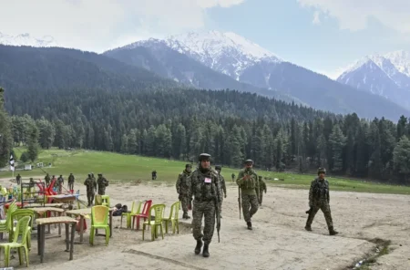 Deadly Kashmir Attack Sparks Diplomatic Crisis Between India and Pakistan Indian officers at the attack site in Kashmir.