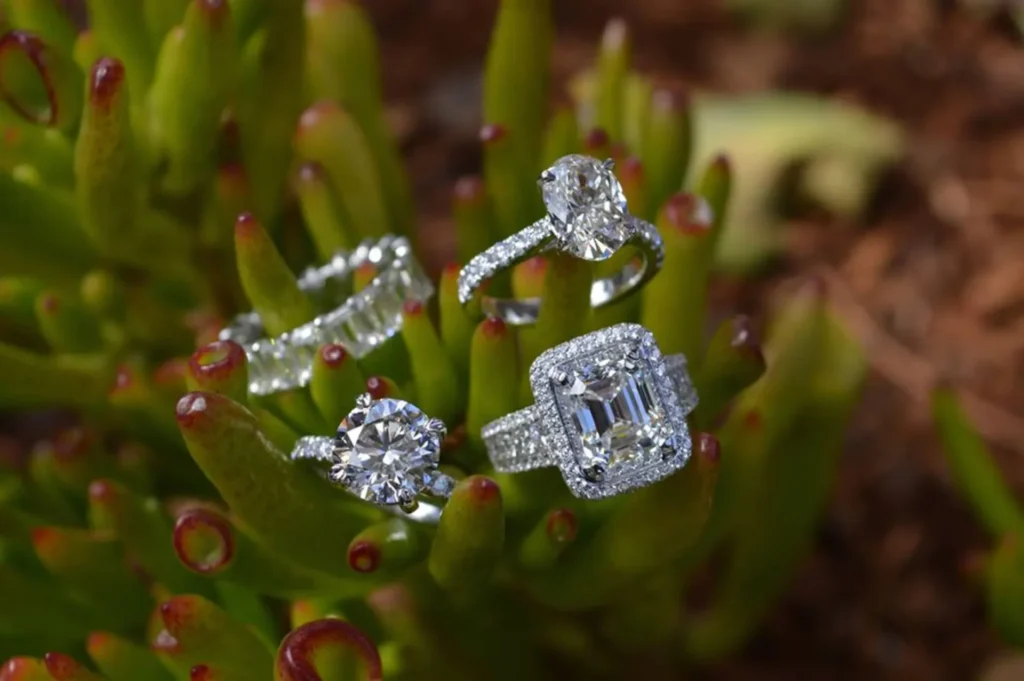 7 Tips Every Shopper Needs Before Buying Engagement Rings Online Buying Engagement Rings Online