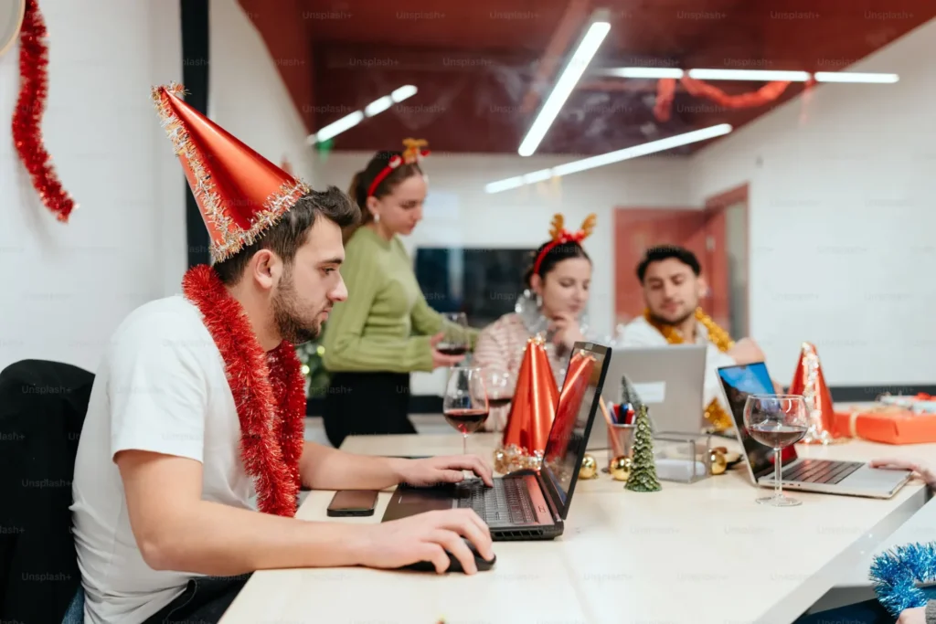 How to Host an Unforgettable Virtual Holiday Party: Ideas, Tips, and Fun for All Virtual Holiday Party