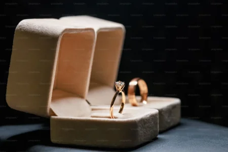 close up shot the wedding rings