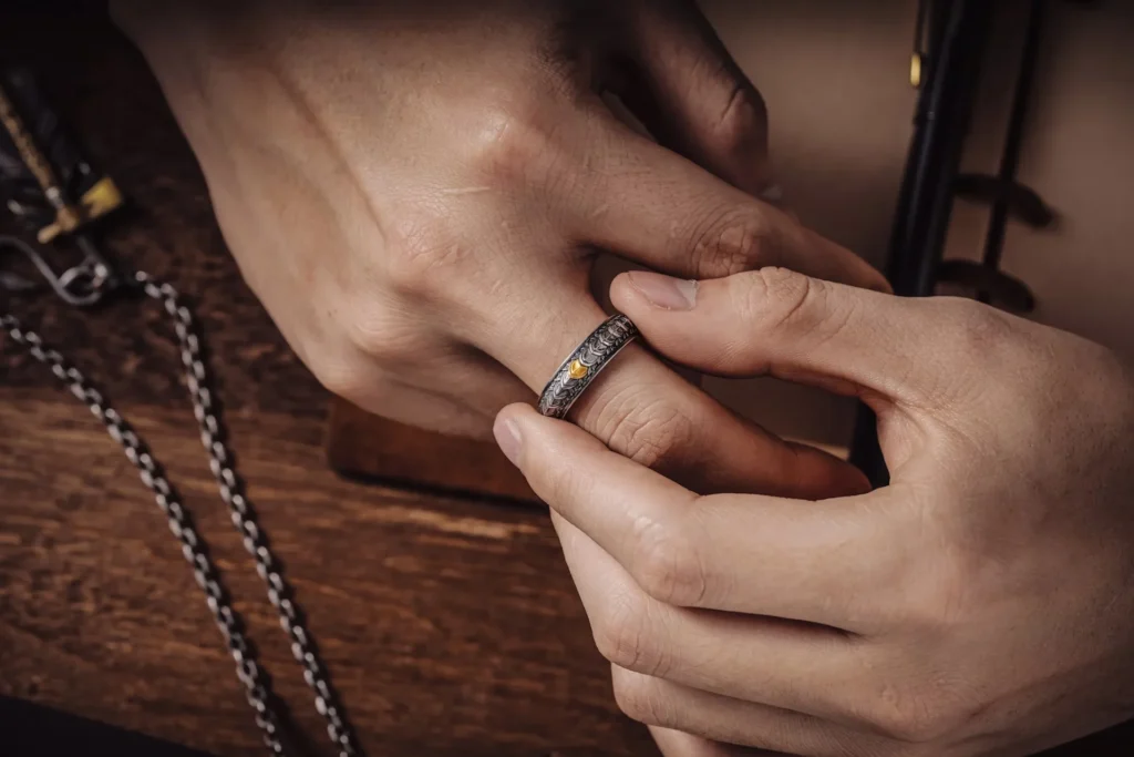 7 Tips Every Shopper Needs Before Buying Engagement Rings Online Buying Engagement Rings Online