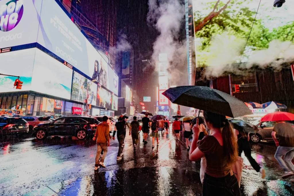 Creative Ways to Use Outdoor LED Displays for Seasonal Campaigns Outdoor LED Displays for Seasonal Campaigns