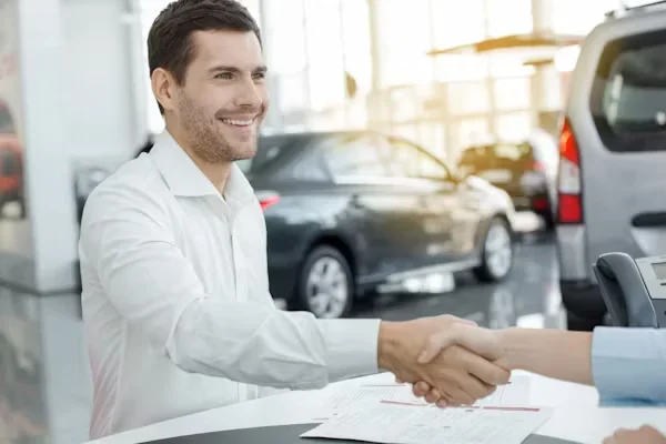 Two people are shaking hands