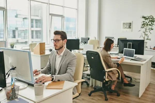 How the Right Office Furniture Can Change Your Mood and Mindset knf 1 2