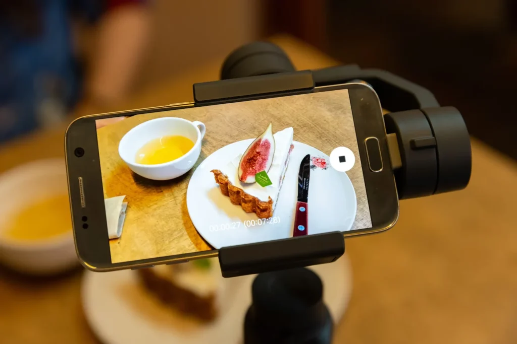 Navigating Food Trends: How Influencers Stay Ahead of the Curve Food influencers