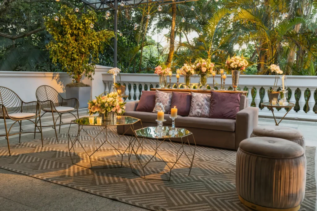 From Dubai with Style: Outdoor Furniture Arrangement for Busy Parents Outdoor sitting area