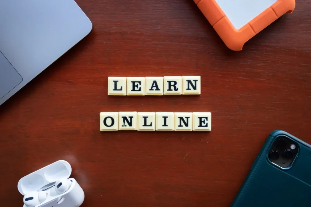 Study Smarter While Studying Abroad: Tools Every International Student Needs Study Abroad Tools