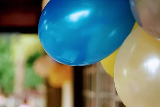 How to Decorate Your Event Like a Pro Without Wasting Time balloons hanging on wall