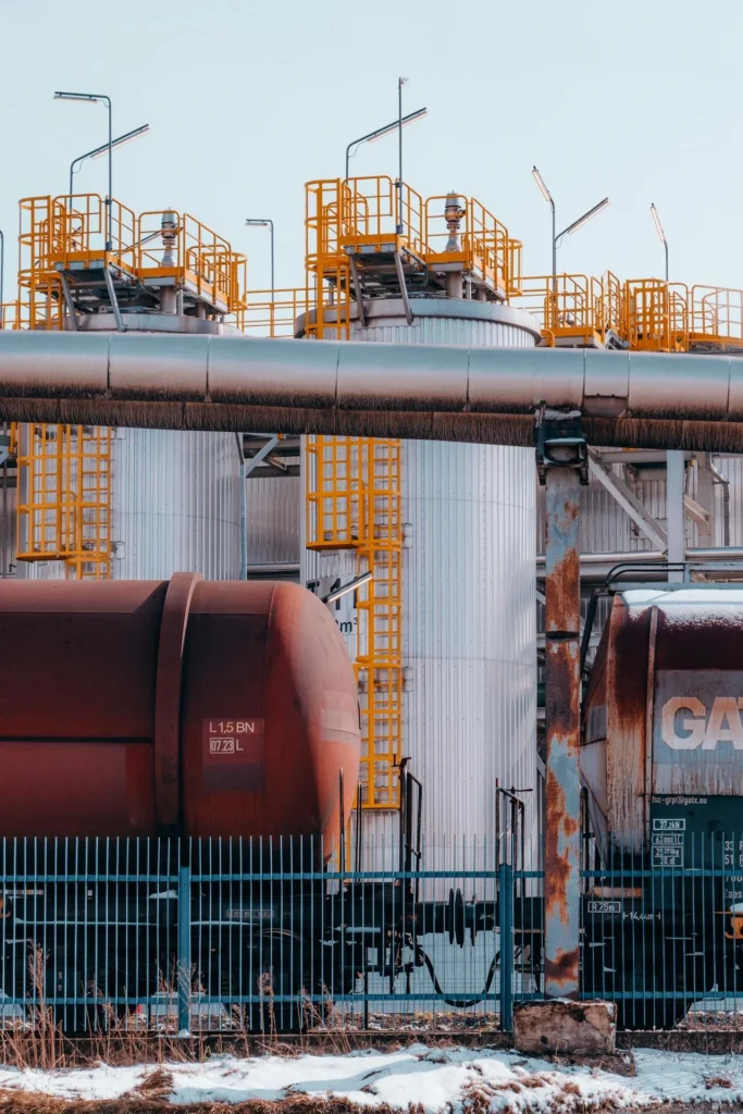 Alaska’s Oil & Gas Industry: A Legacy at the Crossroads (Case Study) gas and oil industry of alaska