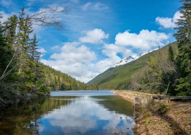 Things to Do in Skagway, Alaska: A Quick Guide to the Best Attractions lower devery lake