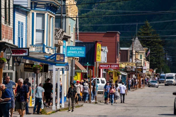 Things to Do in Skagway, Alaska: A Quick Guide to the Best Attractions skagway bazaar