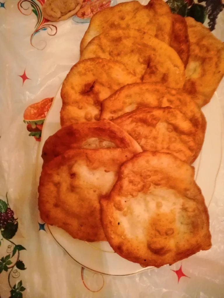 Most Popular Alaskan Food: Traditional Dishes That Define the Last Frontier Fry Bread