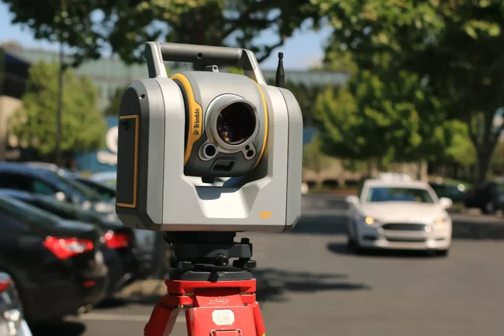 black and grey camera