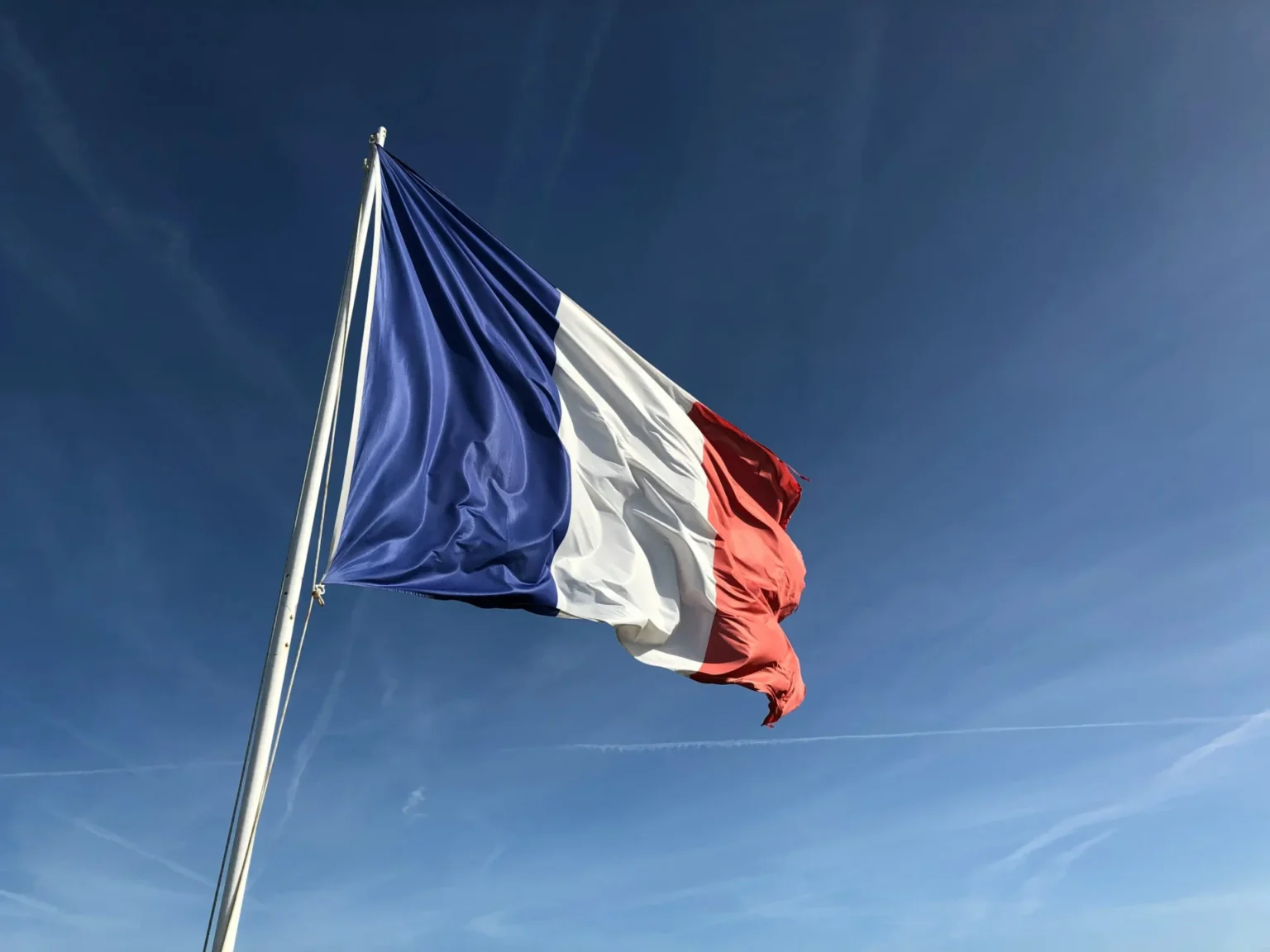 Bayrou Confidence Vote Pushes France Toward Another Political Crisis France´s flag.