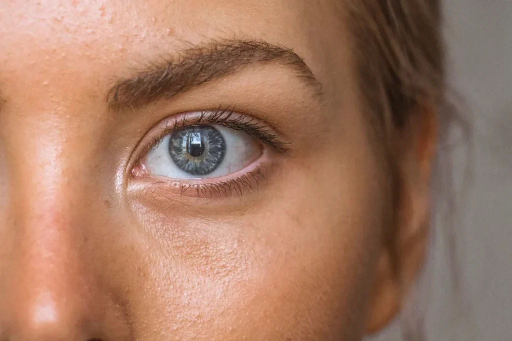 close up shot of a girl's eye ball