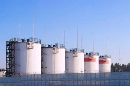 russian oil tanks