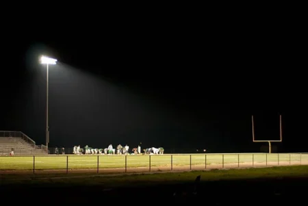 Fire on Light Tower Halts Brisbane–Melbourne AFL Clash power outage