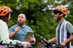 City Shares Winter Bike Commuting Tips as Cold, Snowy Conditions Set In bike safety tips