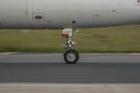 ADF&G Seeks Public Input on Wheeled Aircraft Landings at McNeil River State Game Sanctuary landing